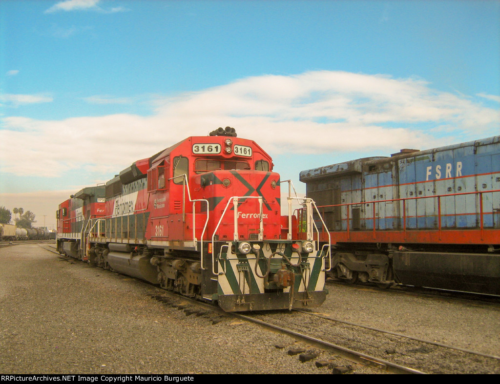 FXE SD40-2 and a Super 7 Locomotives in the yard